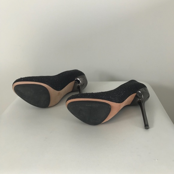 BCBG Maxazria Designer 4” Heels - Picture 4 of 4